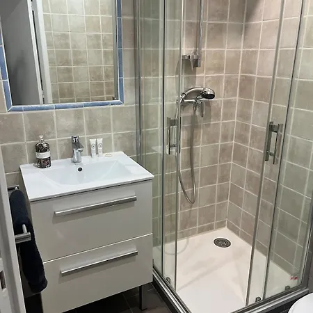 2 Rooms, Old Town 公寓 昂蒂布